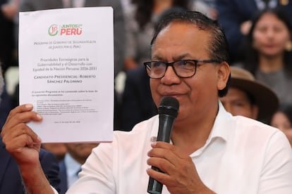 Roberto Sánchez ajusta su plan de gobierno a días de elecciones