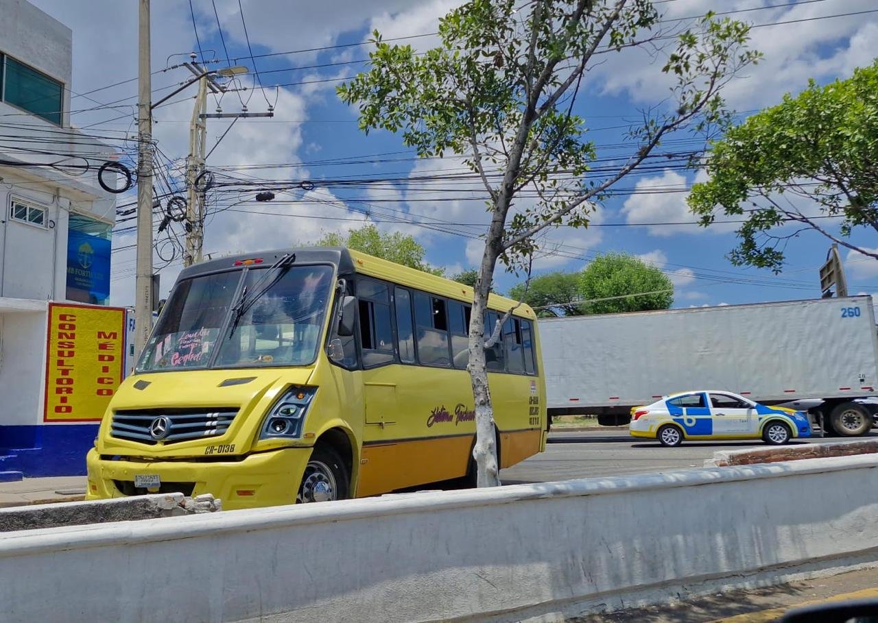 Transportistas de San Juan del Río anuncian alza no autorizada