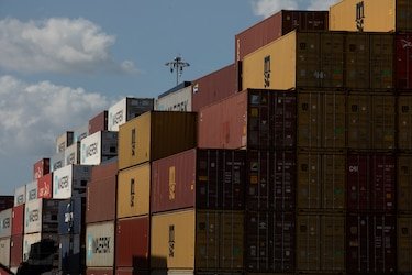 Puertos de Centroamérica mueven 15.2 millones de TEU; Panamá lidera