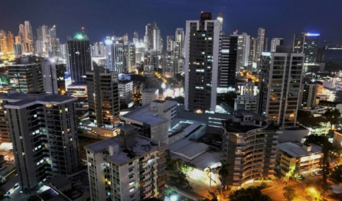 Panamá registra deflación de 0,3 % en julio por menor energía y transporte